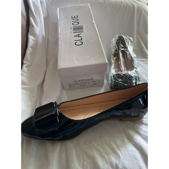 Classique Womens Black Patent Flats With Bow Detail Size 9.5M - Picture 2 of 9